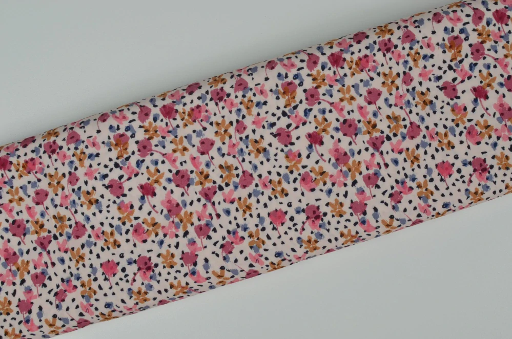 Viskoza Růžové květy a puntíky (E)