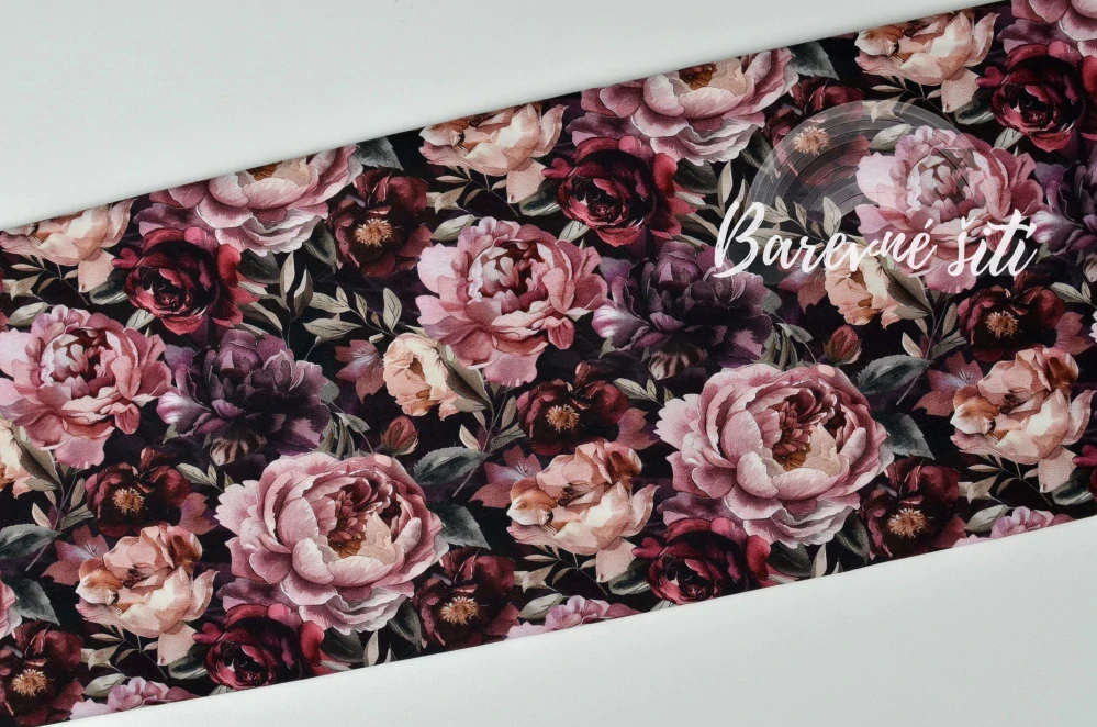 Úplet, Vínové rozkvetlé květy (E)