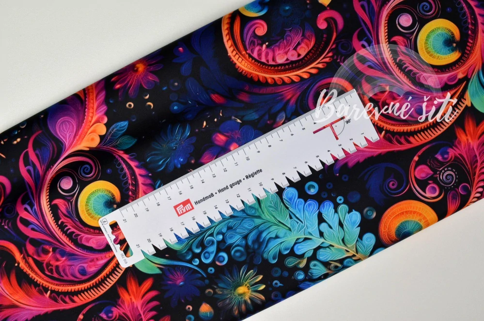 Sportovní úplet Silver light Paisley v kouzelných barvách (E) 0,52m/ks