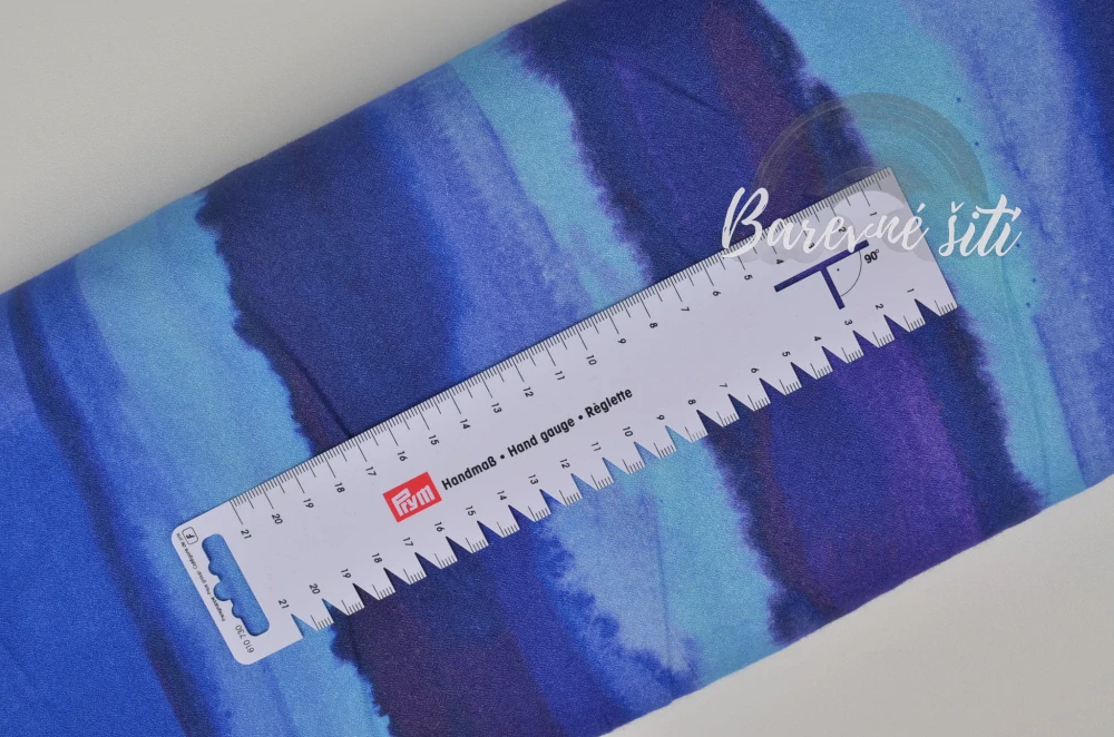 Viskoza krep, Modré ombré pruhy (E) 1,3m/ks