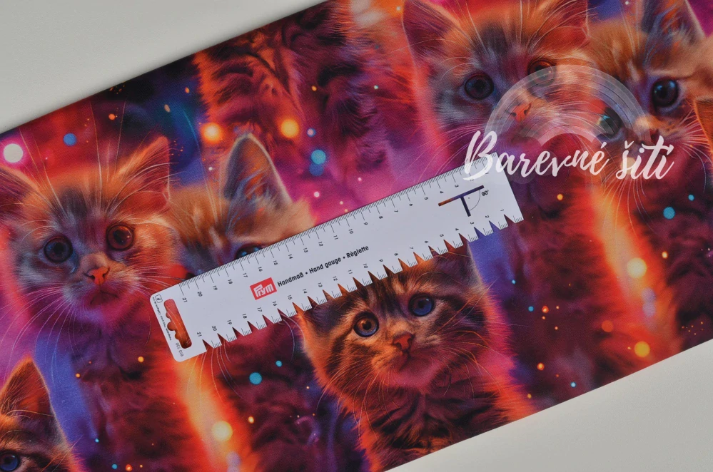 Úplet, Kočičky, růžová svítivá (E)