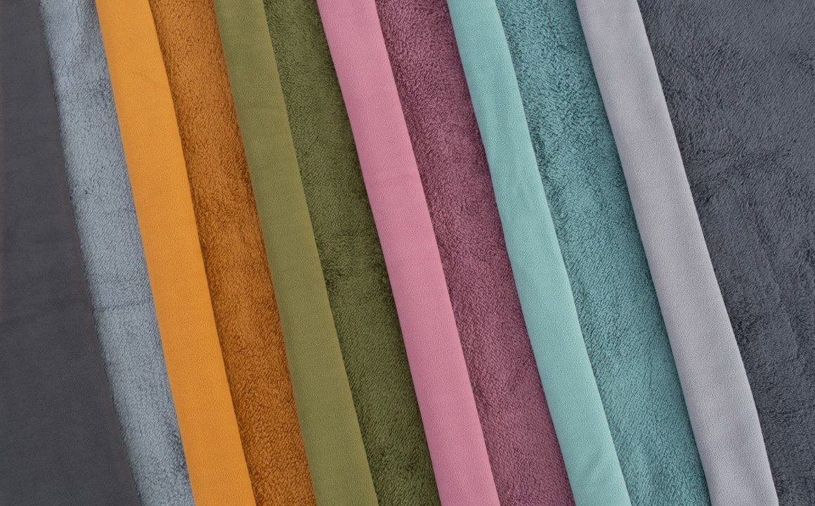 Fleece oboustranný Máta 265 (E) - rezervace