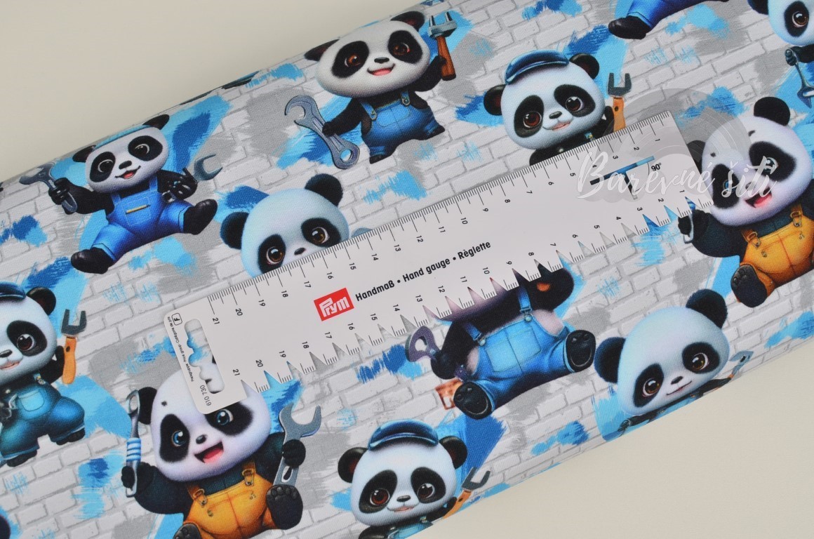 Úplet Pandí opraváři (E)
