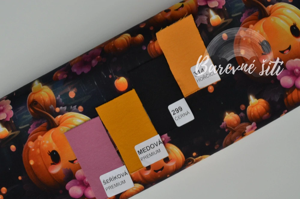Teplákovina Dýně, květy, svíčky (E) 1m/ks