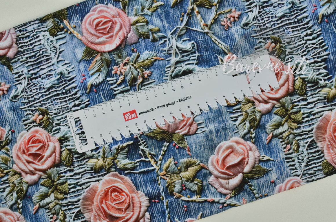 Teplákovina, Růžové růže na jeans (E)