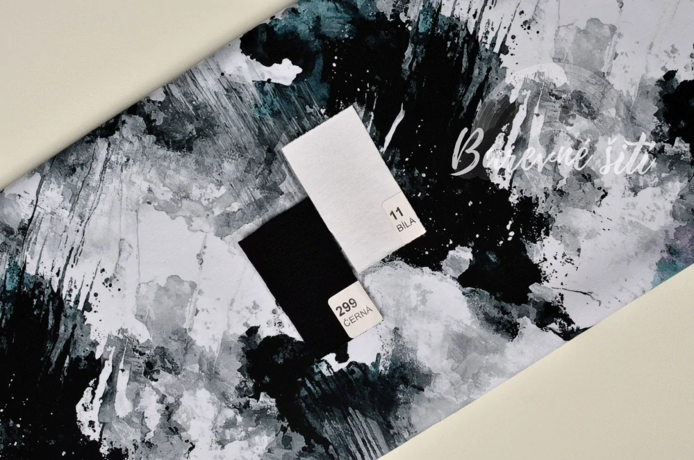 Úplet, Černobílošedá (E)