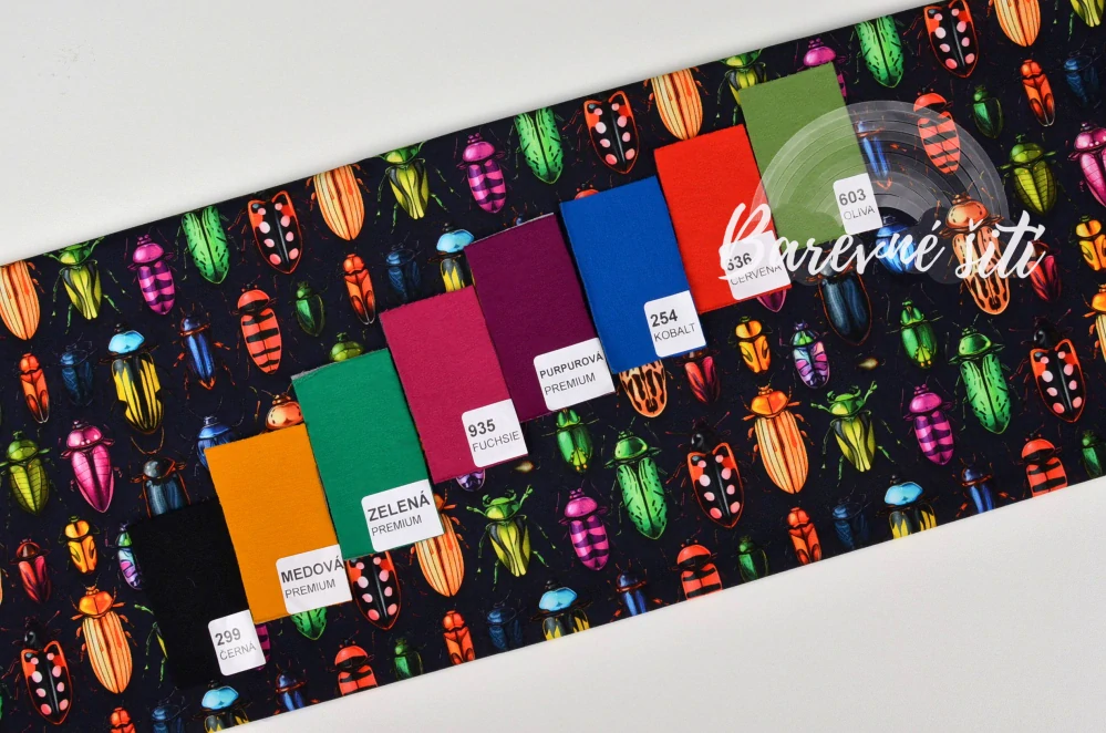 Úplet, Barevní brouci na tmavé (E)