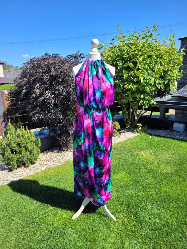 Venezia, Zelenofialové velké květy (E)**