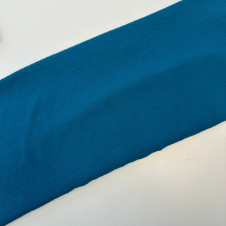 Amelia Petrolej, šatovka (E)